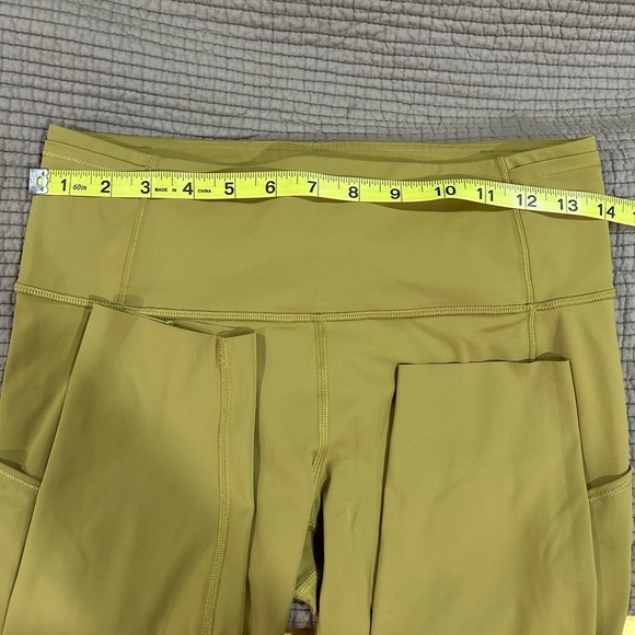 LULUEMON FAST AND  FREE HIGH RISE LEGGINGS SIZE 8 - Picture 11 of 12
